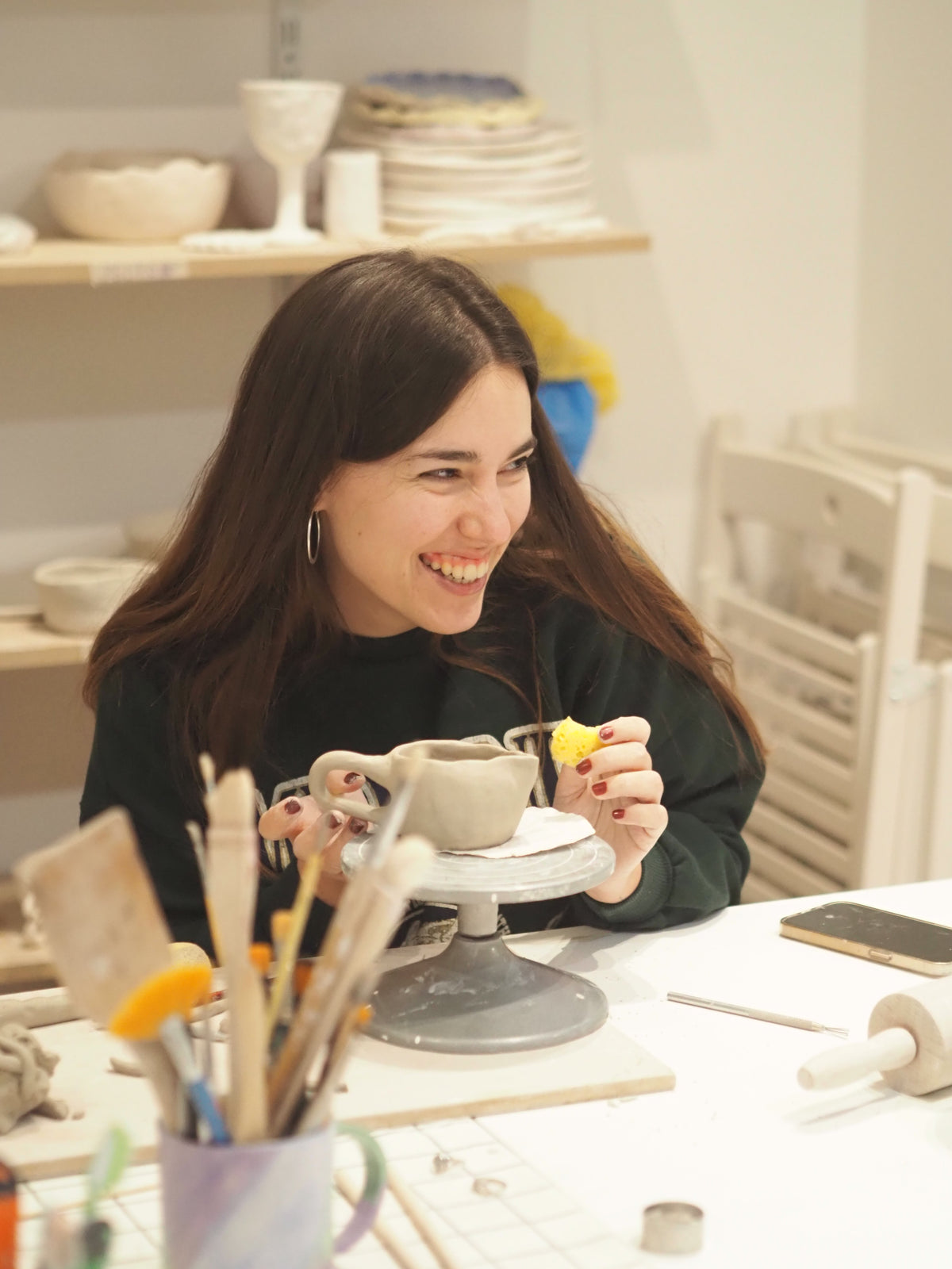 CREAR Y PINTAR TAZAS DE CERÁMICA (Reserva de 20€ y precio total: 35€ p/p)